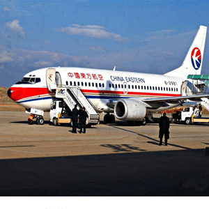 腾鳌机场货运航空快运业稳步发展的原因是什么？